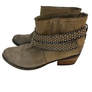 Matisse Leather Ankle Boots Womens 6 Grey Heeled Booties Distressed Moto VGUC